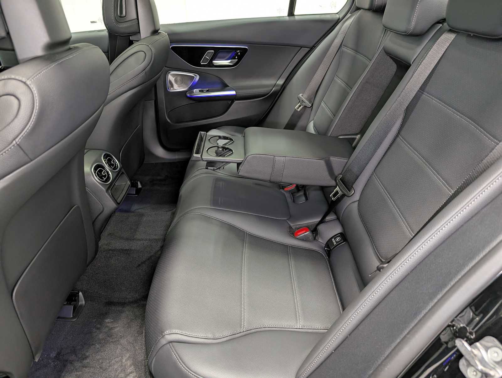 New 2026 Mercedes-Benz C 300 4MATIC Sedan image 18