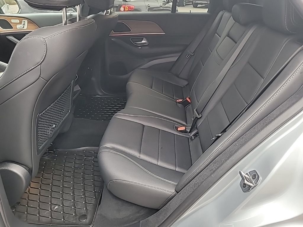 Used 2025 Mercedes-Benz GLE 350 4MATIC image 6
