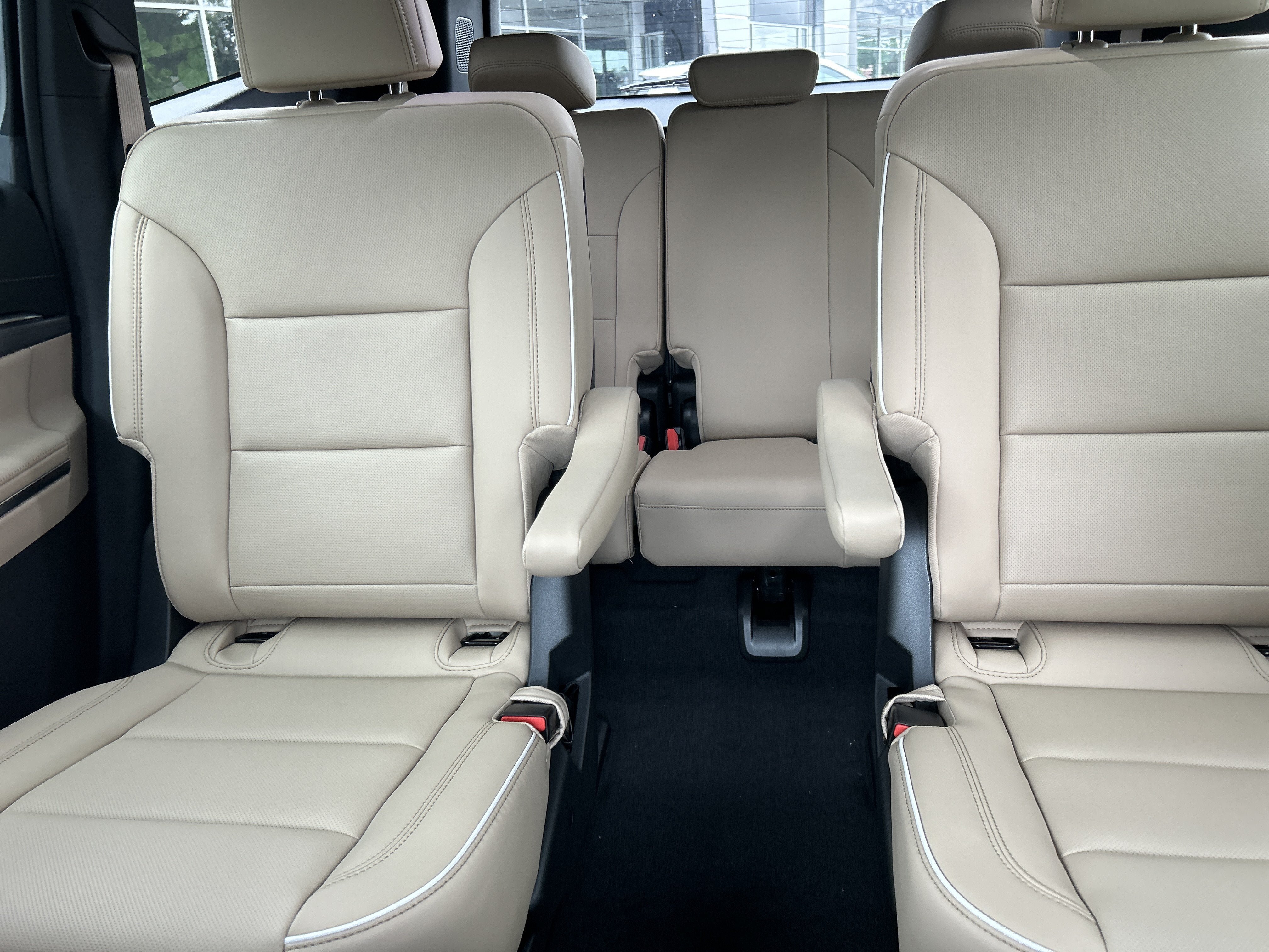 New 2027 Buick Enclave Preferred w/ Power Package AWD/4WD image 28