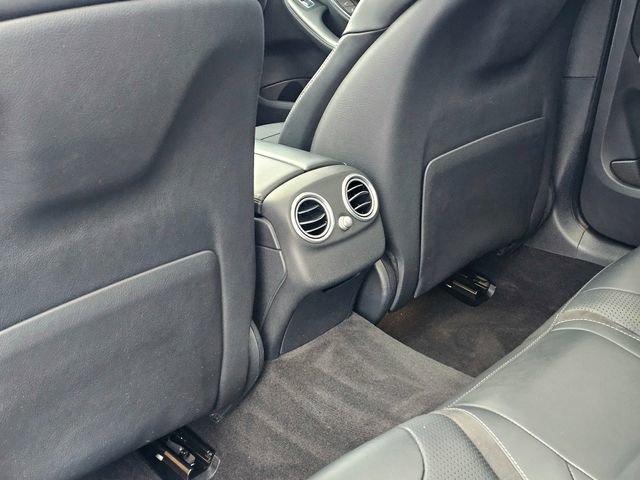 Used 2015 Mercedes-Benz C 63 AMG Sedan image 23