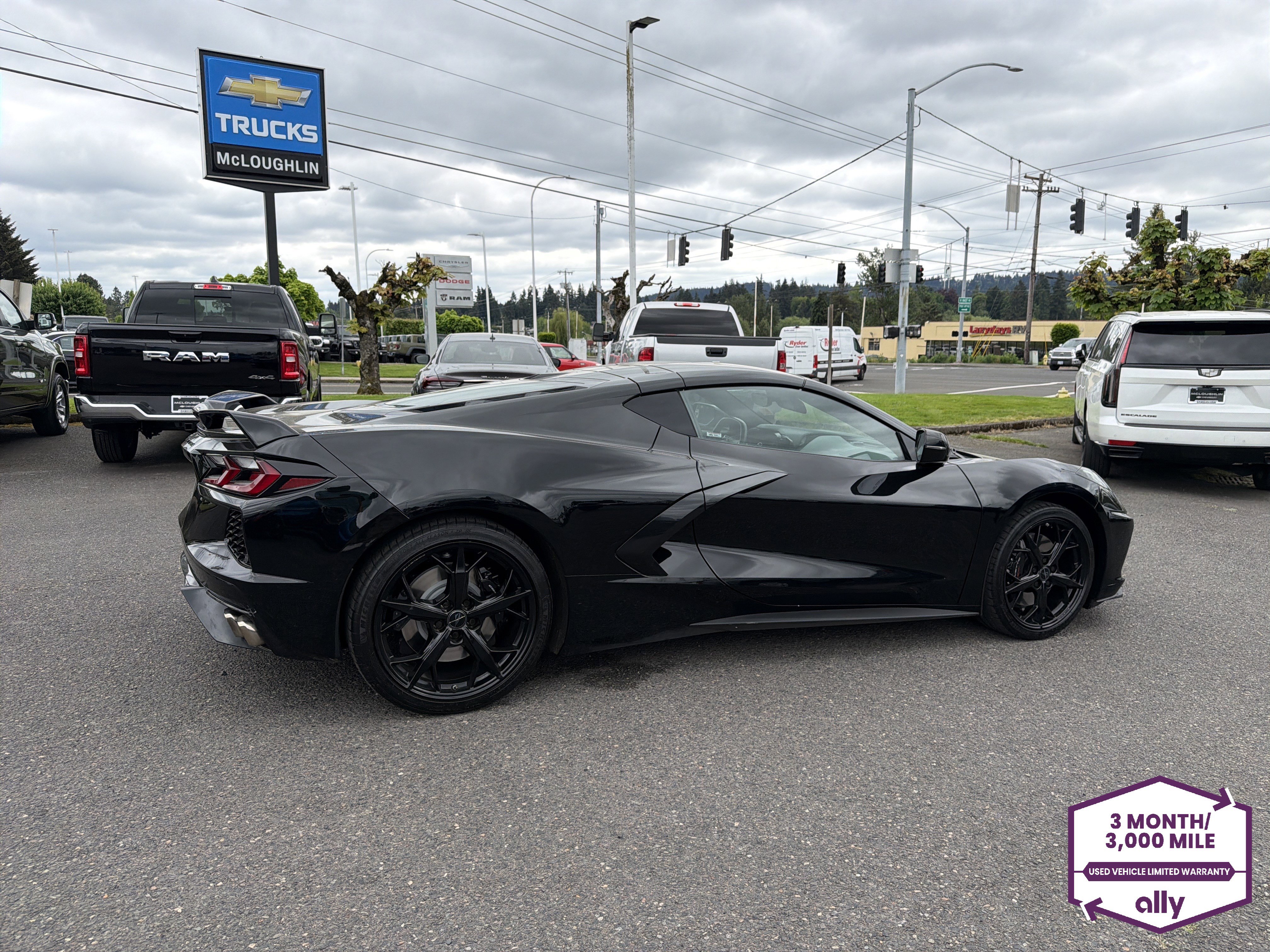 Used 2021 Chevrolet Corvette Stingray Preferred Cpe w/ Z51 Performance Package RWD image 6