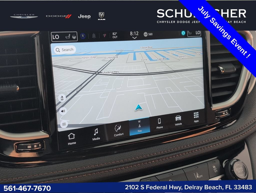 New 2025 Chrysler Pacifica Pinnacle w/ Trailer Tow Group AWD/4WD image 11