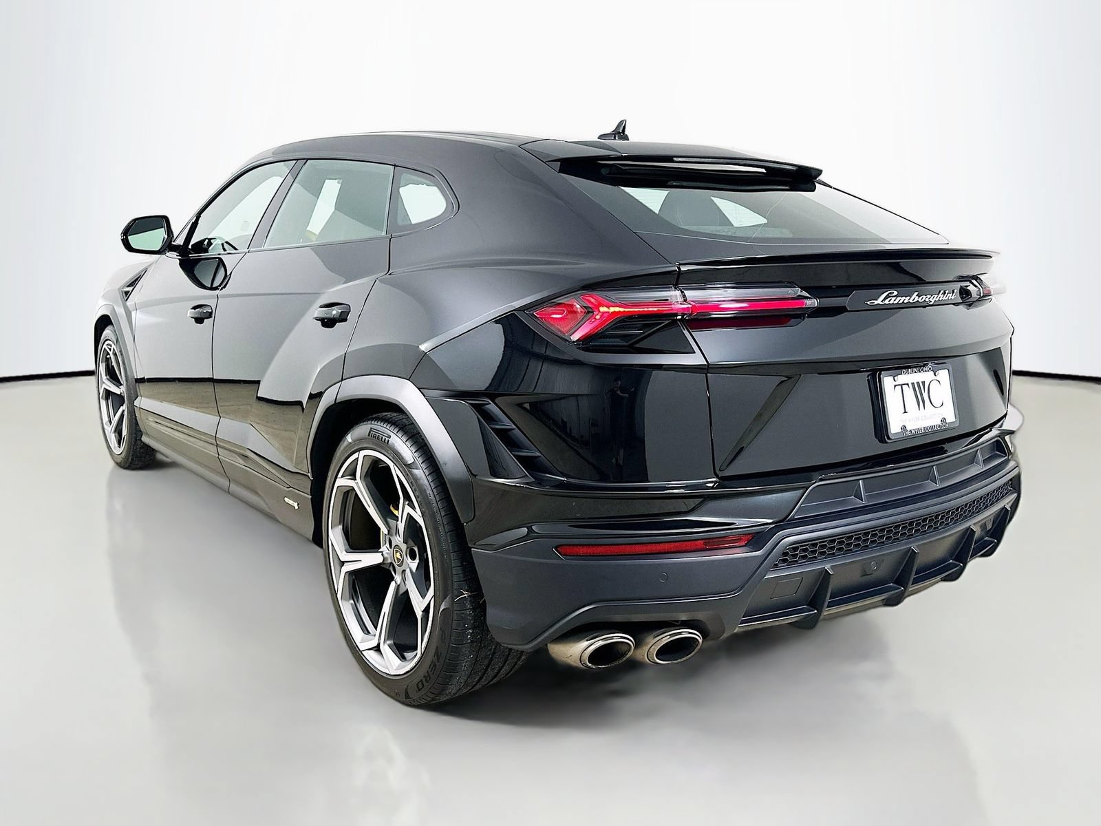 Used 2024 Lamborghini Urus S AWD/4WD image 7