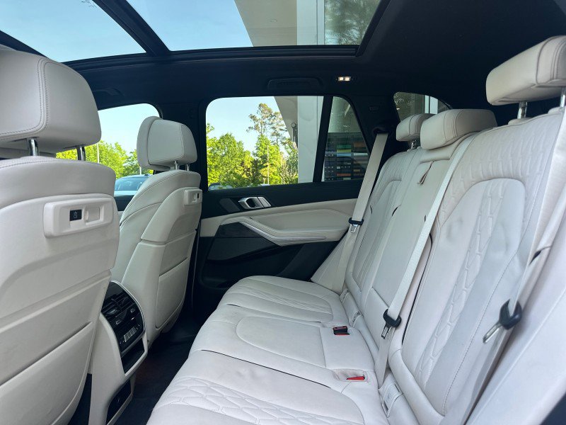 Used 2021 BMW X5 M50i image 31