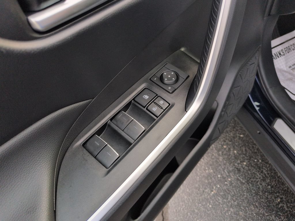 Certified 2025 Toyota RAV4 XLE AWD/4WD image 11
