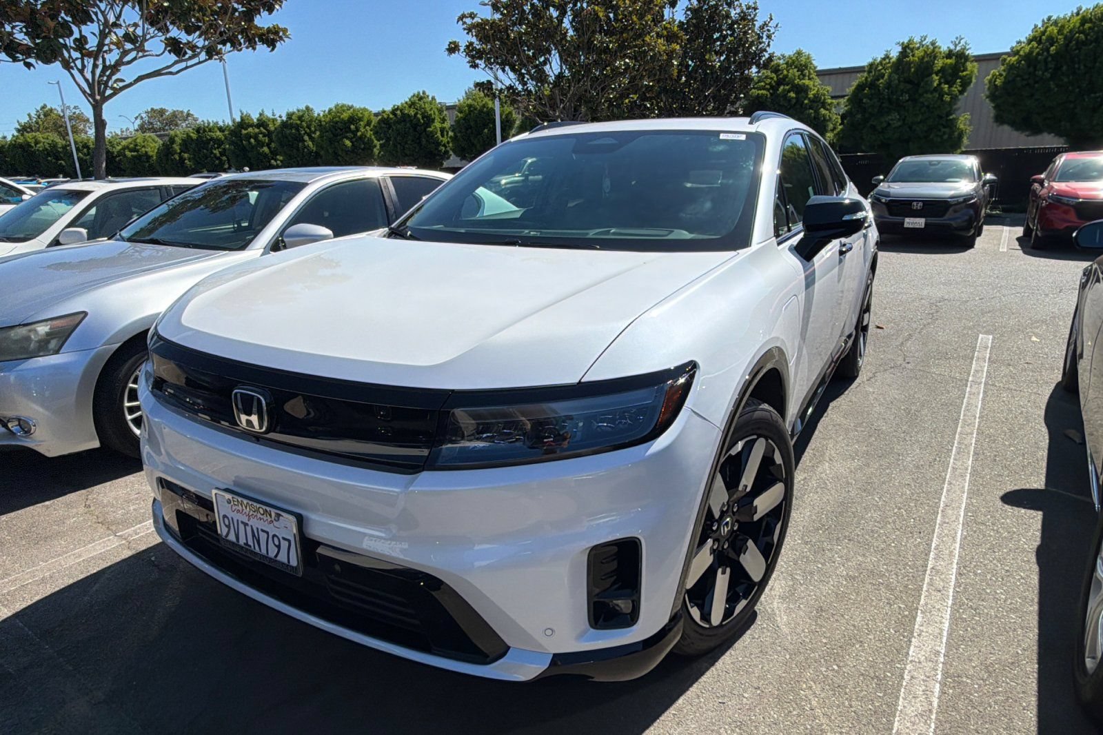 Used 2025 Honda Prologue Elite image 2