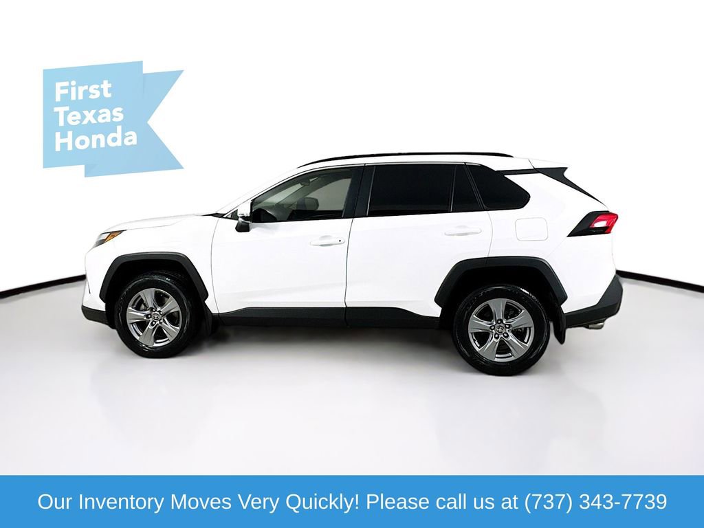 Used 2024 Toyota RAV4 XLE w/ Convenience Package image 4