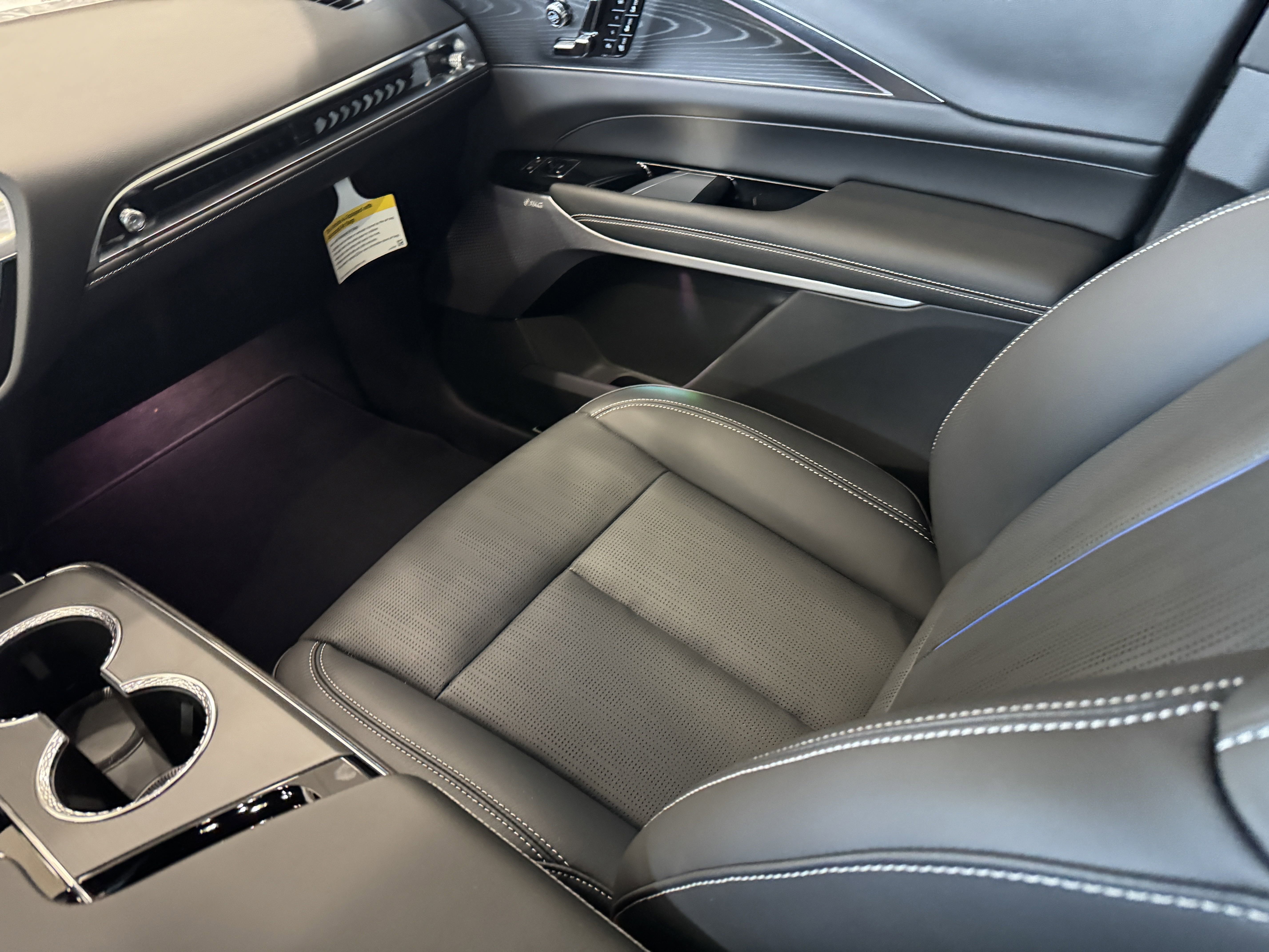 New 2026 Cadillac Lyriq V image 13