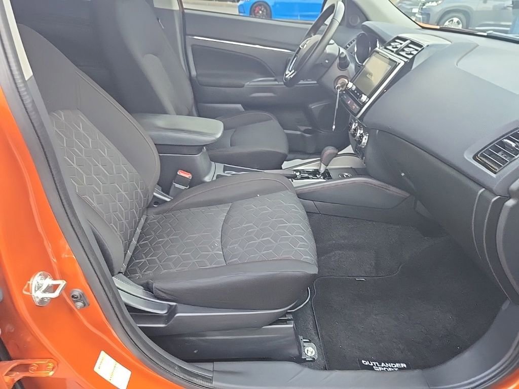 Used 2024 Mitsubishi Outlander Sport LE image 29