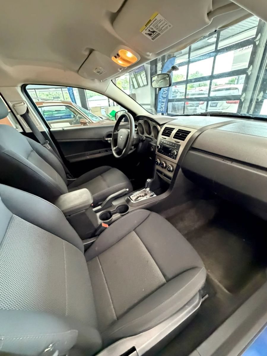 Used 2010 Dodge Avenger SXT FWD image 7