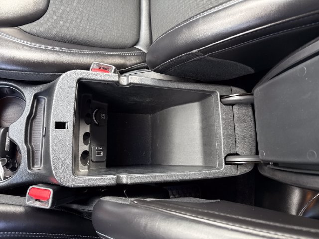 Used 2019 Jeep Cherokee Latitude Plus w/ Comfort/Convenience Group AWD/4WD image 24