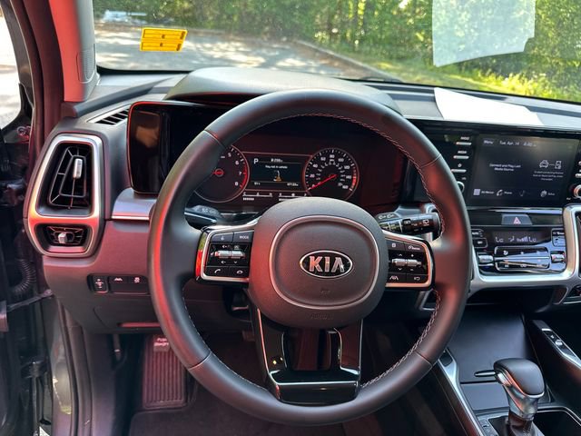 Used 2021 Kia Sorento S image 16