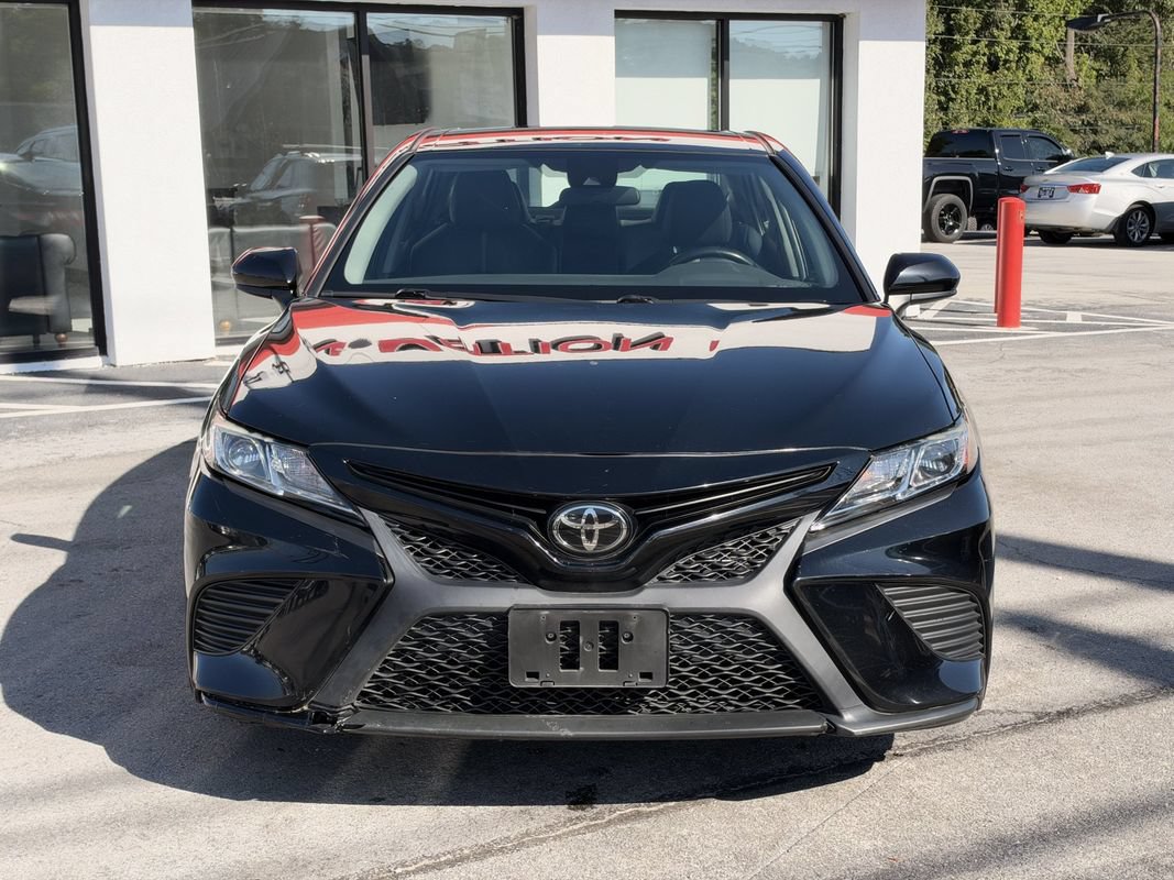 Used 2019 Toyota Camry SE FWD image 9