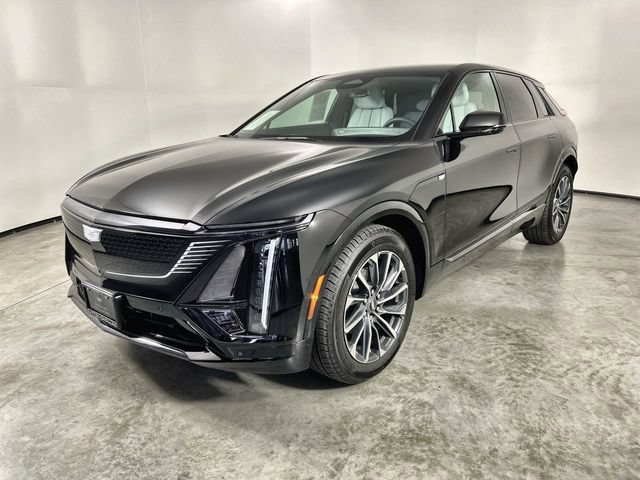 Certified 2026 Cadillac Lyriq Sport AWD/4WD image 4
