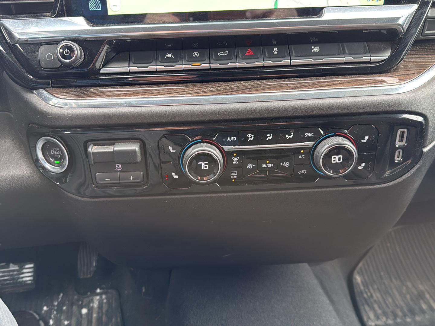 Used 2025 Chevrolet Silverado 1500 LT image 24