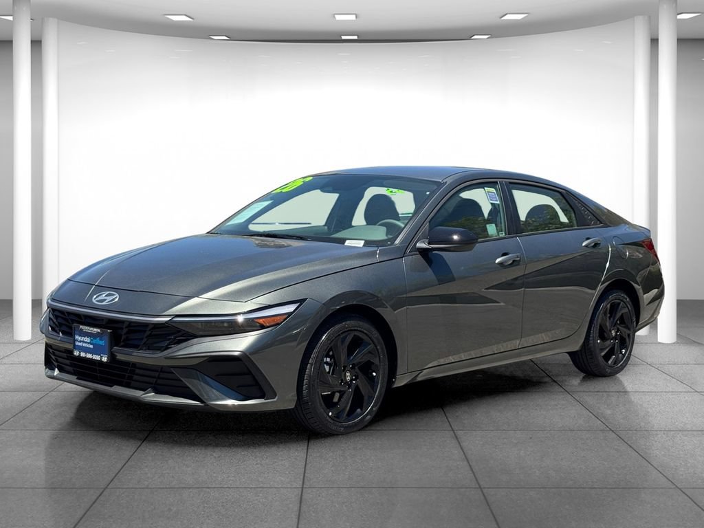Certified 2026 Hyundai Elantra Sport FWD image 2