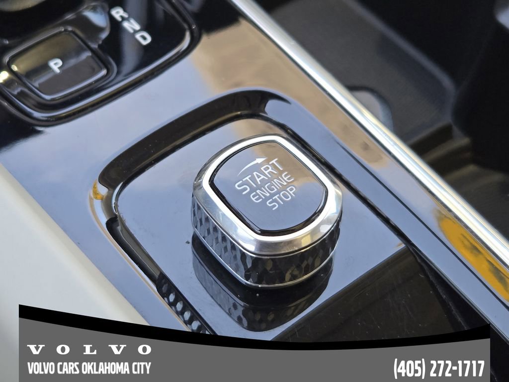 Certified 2024 Volvo XC60 B5 Ultimate w/ Protection Package Premier image 20