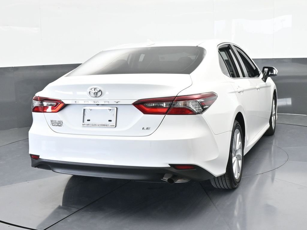 Used 2024 Toyota Camry LE image 5