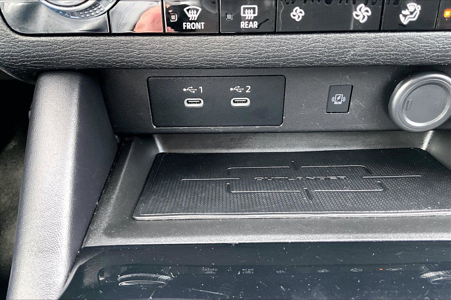 Used 2025 Mitsubishi Outlander SE FWD image 33