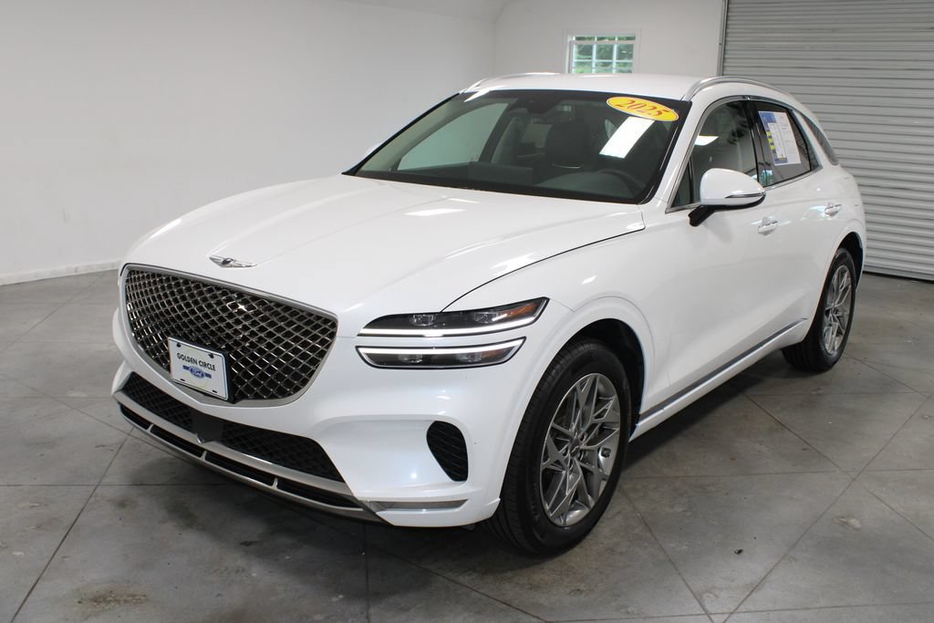 Used 2025 Genesis GV70 2.5T AWD/4WD image 4