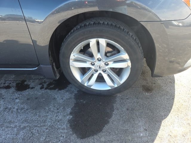 Used 2011 Nissan Altima 2.5 S w/ 2.5S Premium Pkg image 2