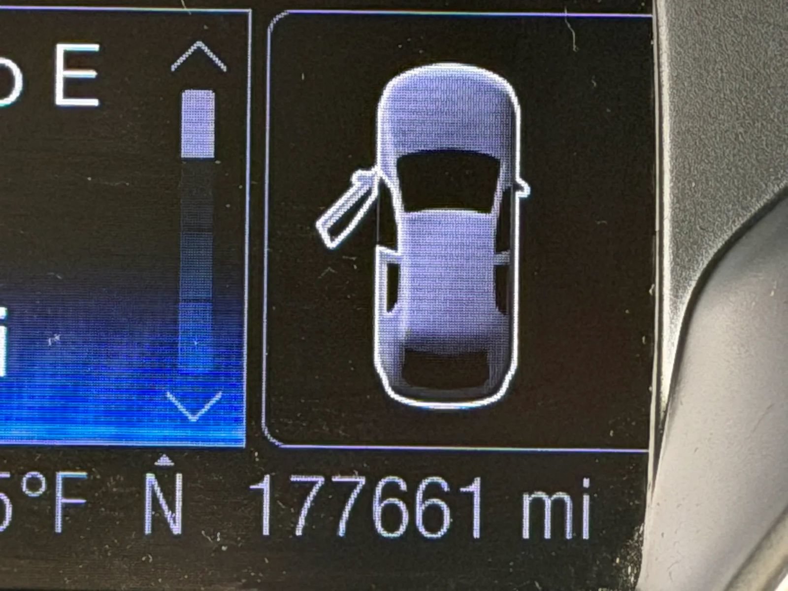 Used 2013 Ford Focus Titanium w/ Titanium Handling Pkg FWD image 26