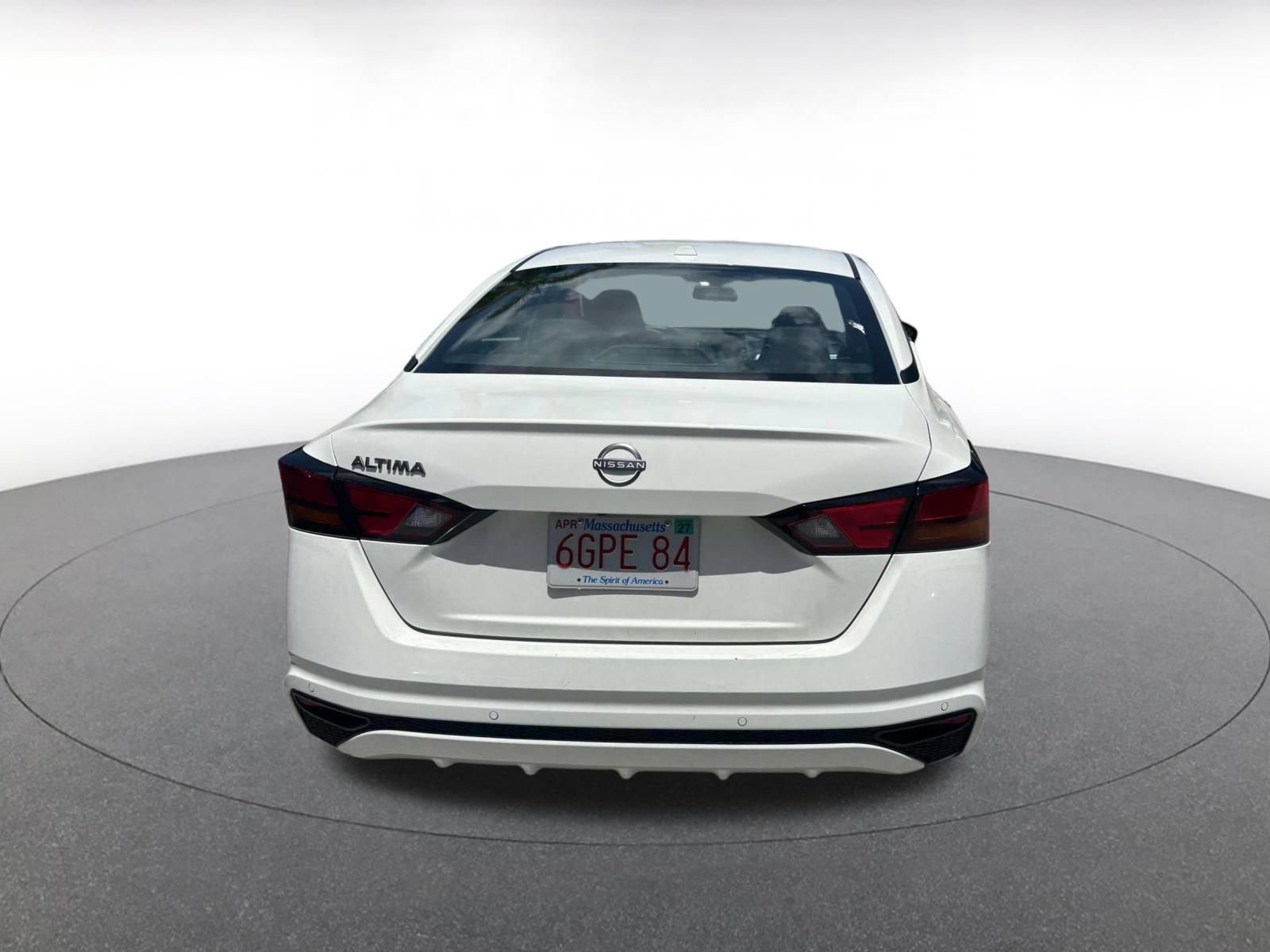 Used 2025 Nissan Altima 2.5 SV FWD image 15