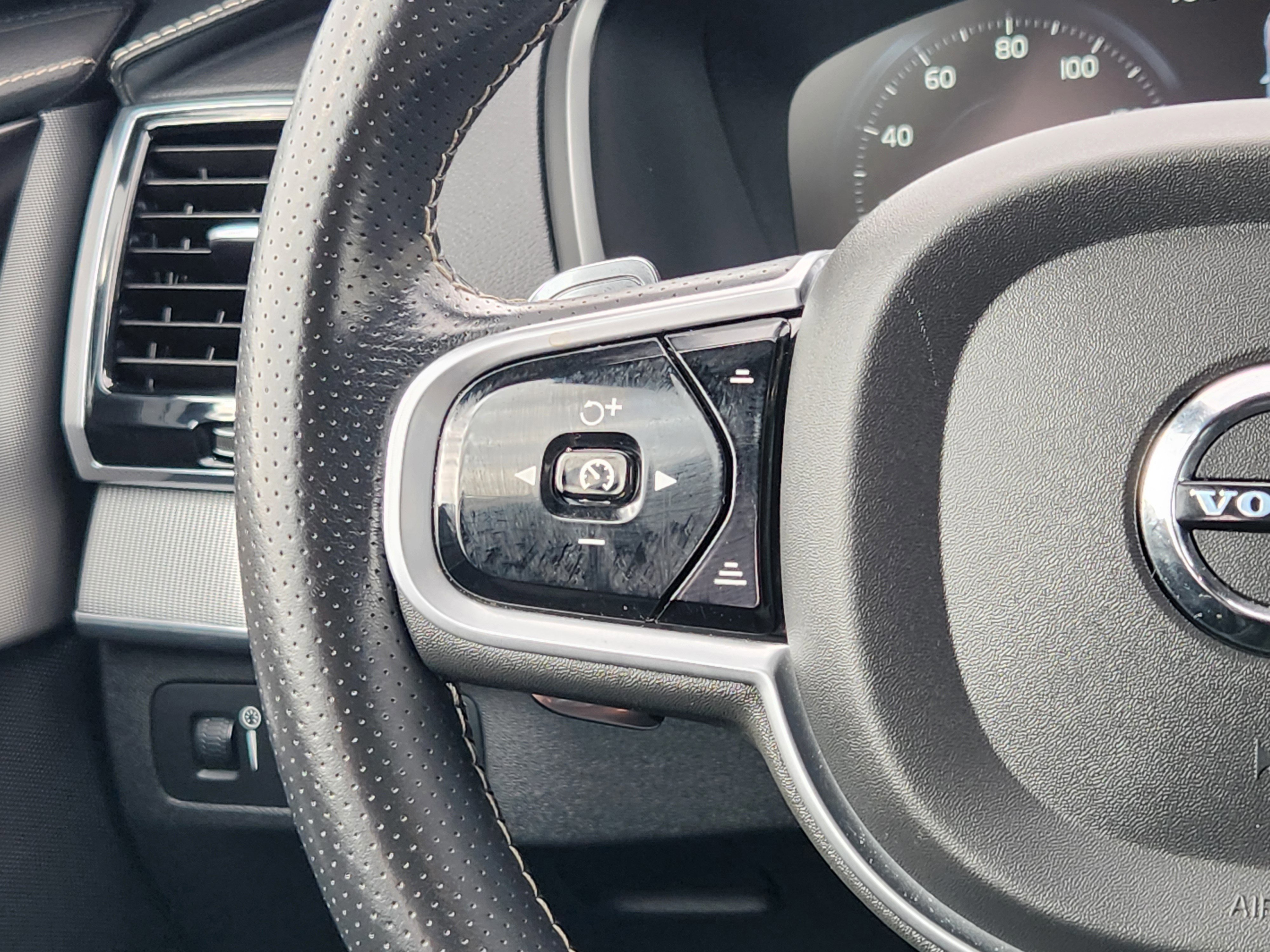 Used 2019 Volvo XC90 T5 R-Design AWD/4WD image 26