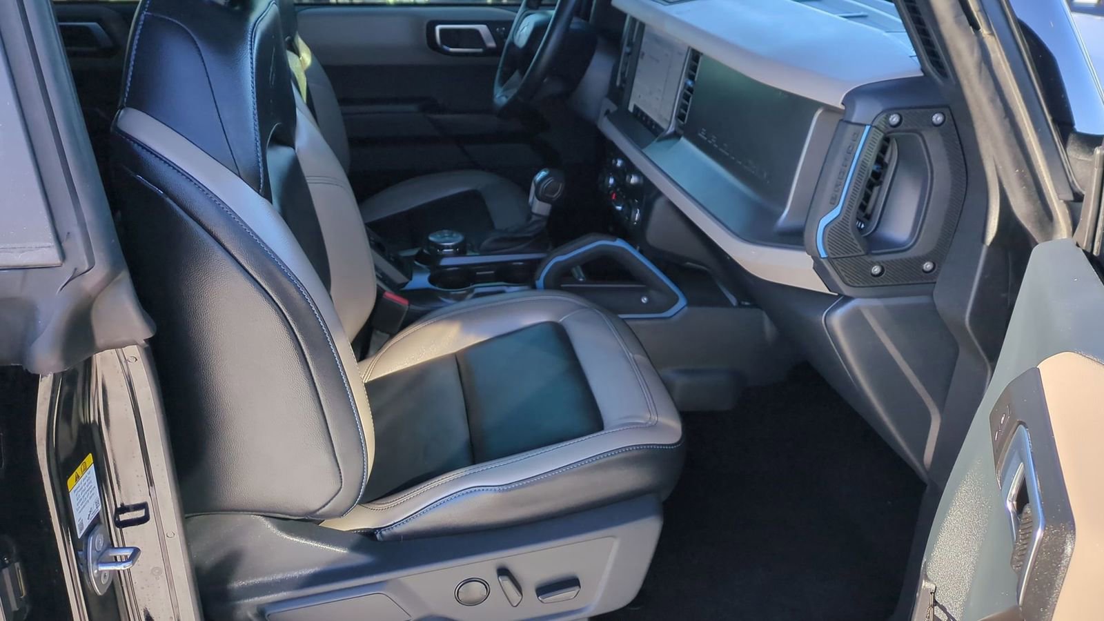 Certified 2024 Ford Bronco Wildtrak image 22