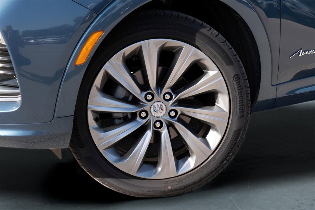 New 2026 Buick Envista Avenir image 2