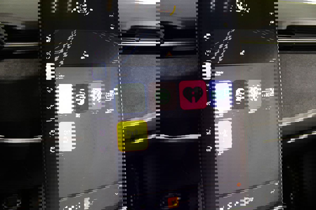 Used 2023 Fisker Ocean Ultra image 22