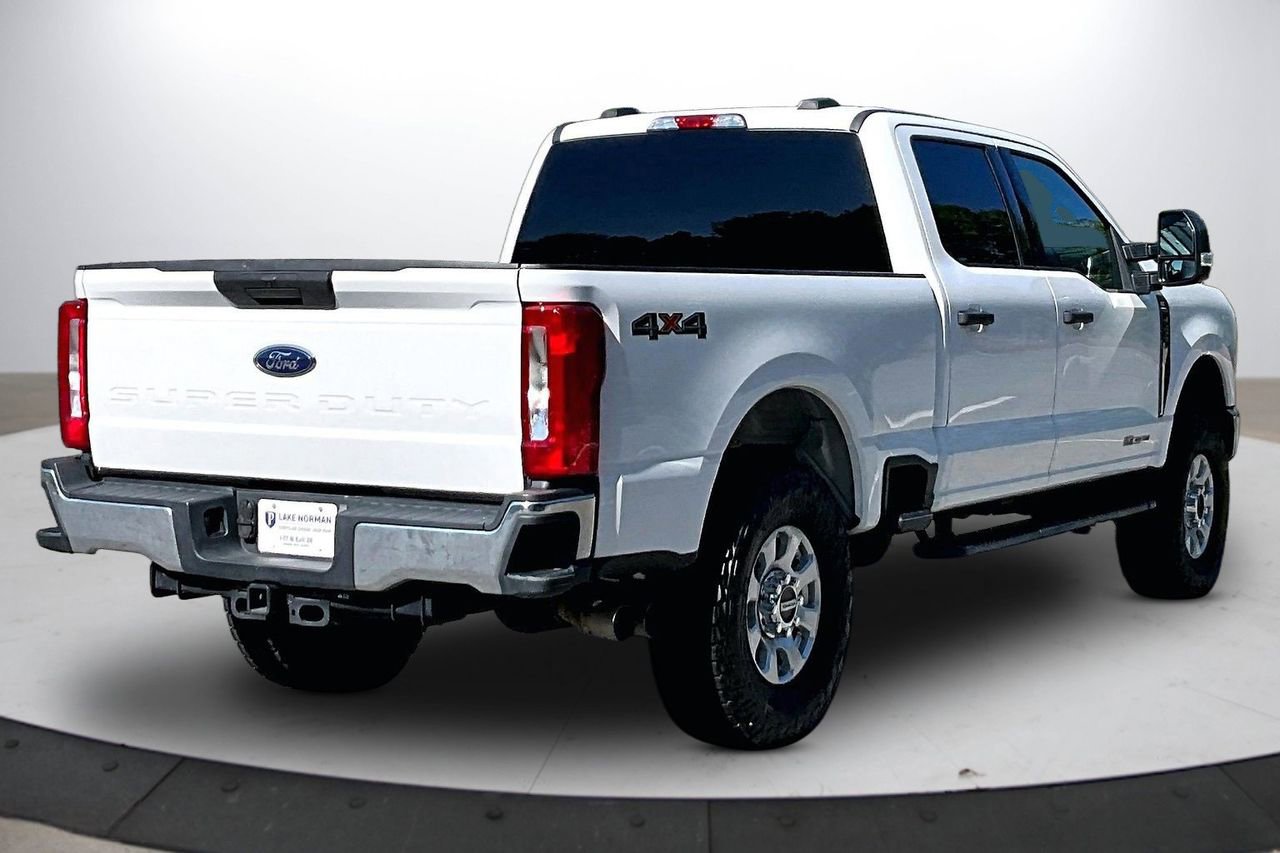 Used 2023 Ford F250 XLT AWD/4WD image 9