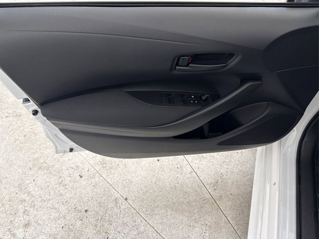 Used 2026 Toyota Corolla LE image 38