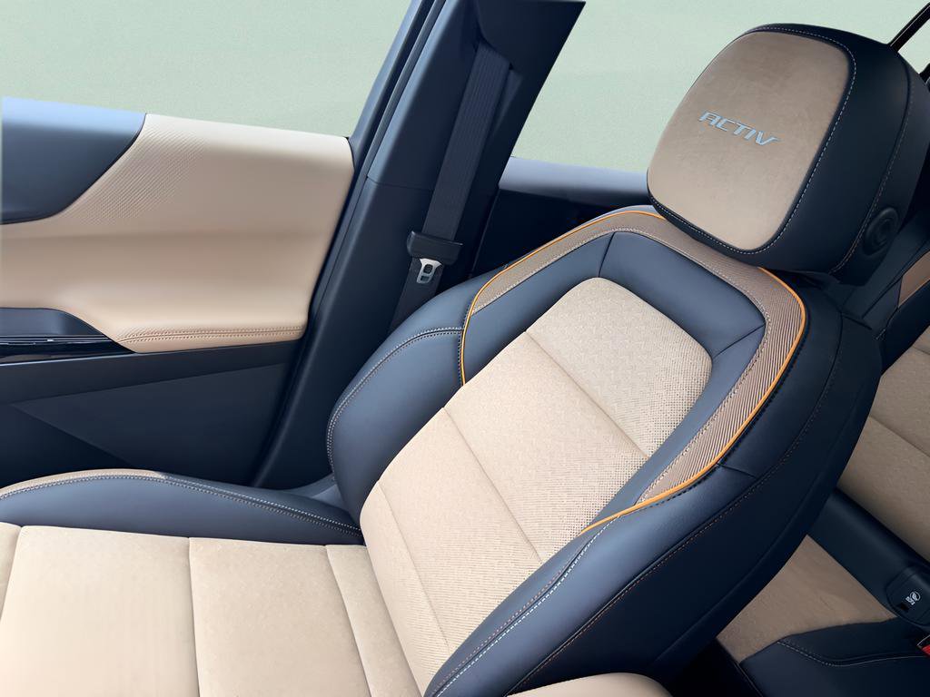 New 2026 Chevrolet Equinox ACTIV w/ Convenience Package III image 28