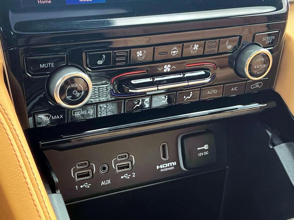 Certified 2025 Jeep Grand Cherokee L Summit AWD/4WD image 33