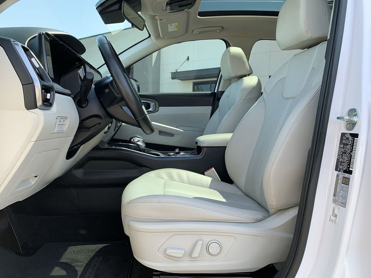 Used 2022 Kia Sorento EX w/ Panoramic Sunroof Package FWD image 31
