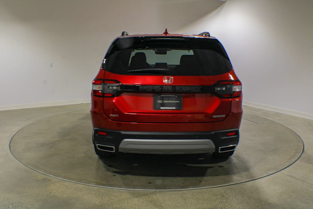 Used 2025 Honda Pilot Touring image 5
