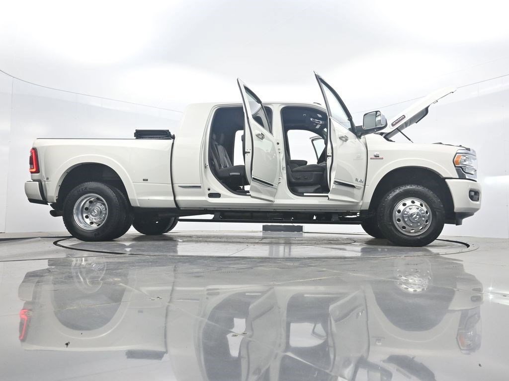 Used 2022 RAM 3500 Limited AWD/4WD image 37