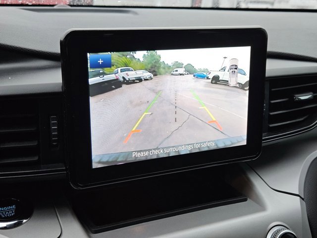 Used 2024 Ford Explorer XLT RWD image 14