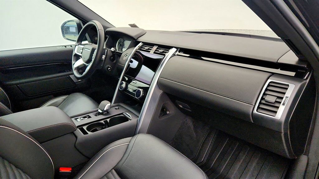 Used 2023 Land Rover Discovery HSE R-Dynamic image 26