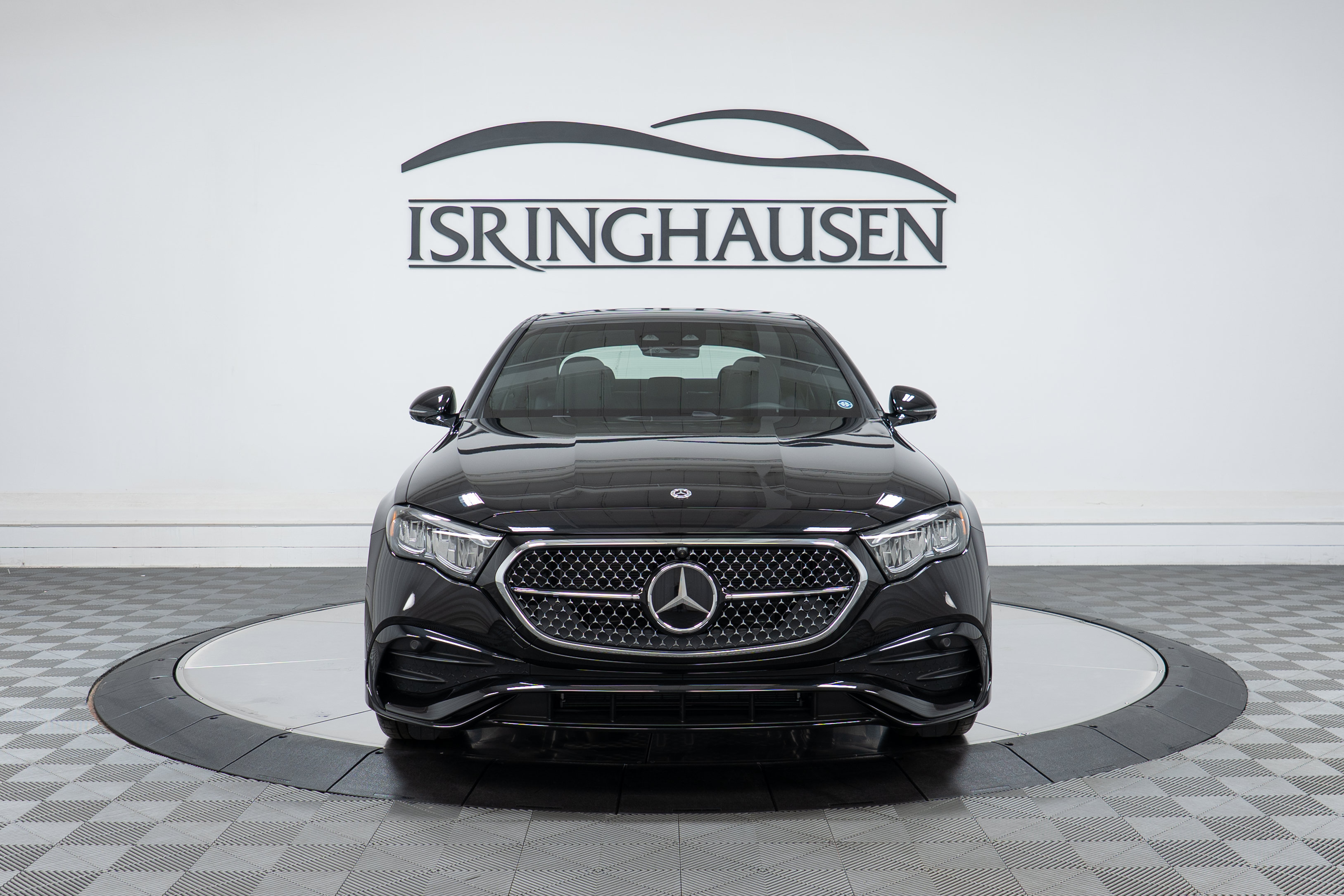 New 2027 Mercedes-Benz E 450 4MATIC Sedan image 2