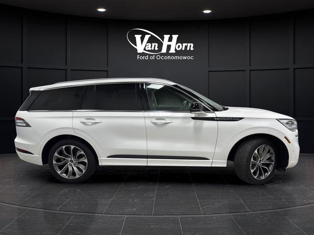 Used 2023 Lincoln Aviator Grand Touring w/ Equipment Group 301A AWD/4WD image 8