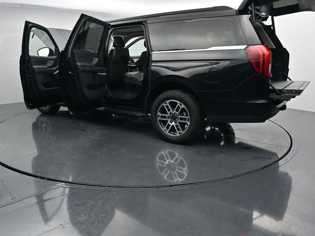 Certified 2025 Ford Expedition Max Active AWD/4WD image 48
