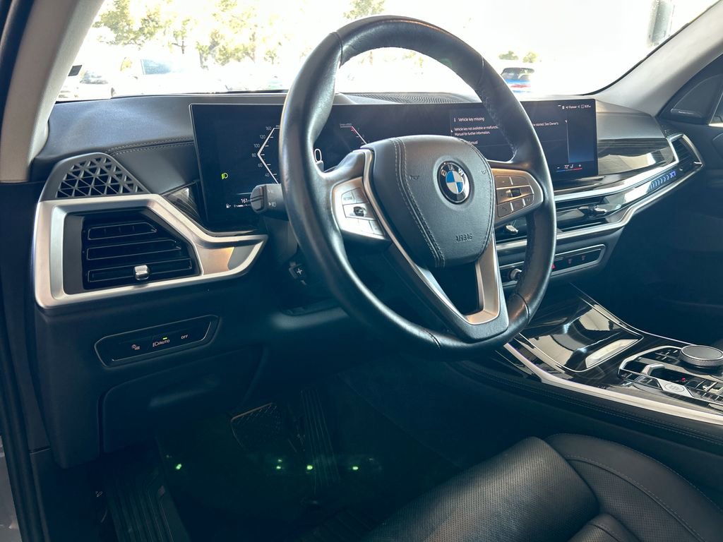 Used 2025 BMW X7 xDrive40i image 15