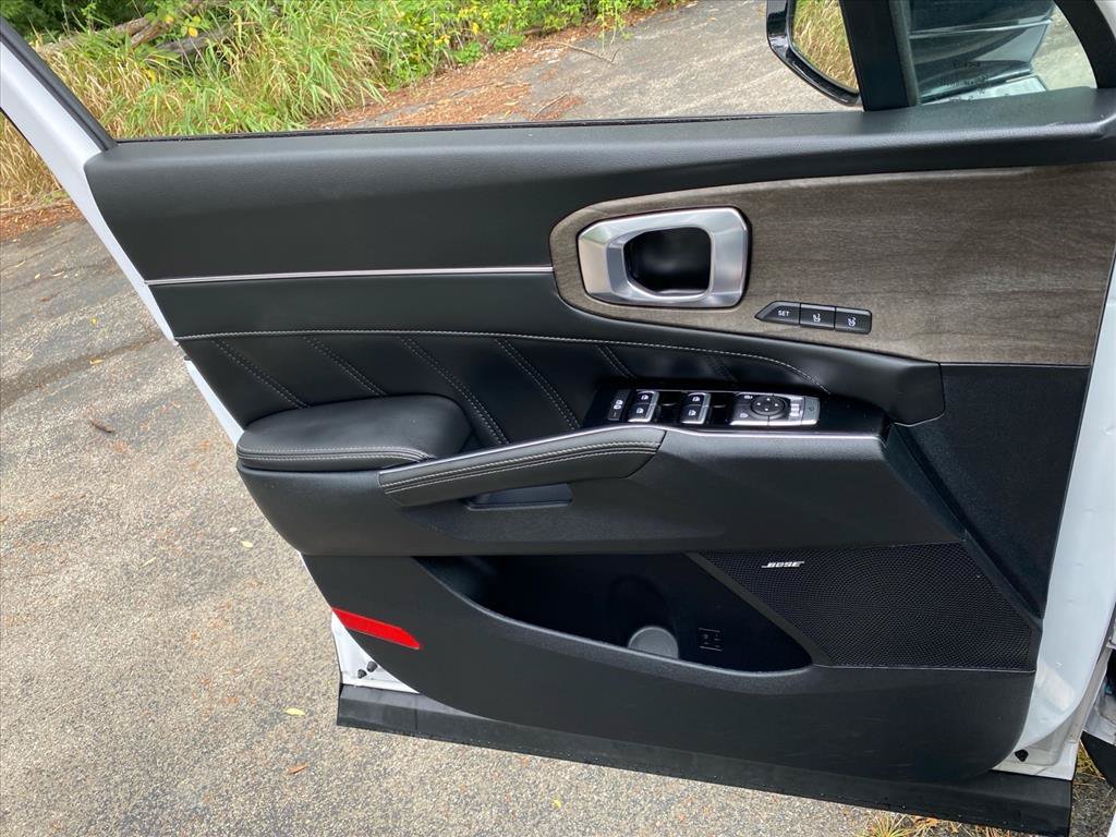 Certified 2023 Kia Sorento SX Prestige AWD/4WD image 24