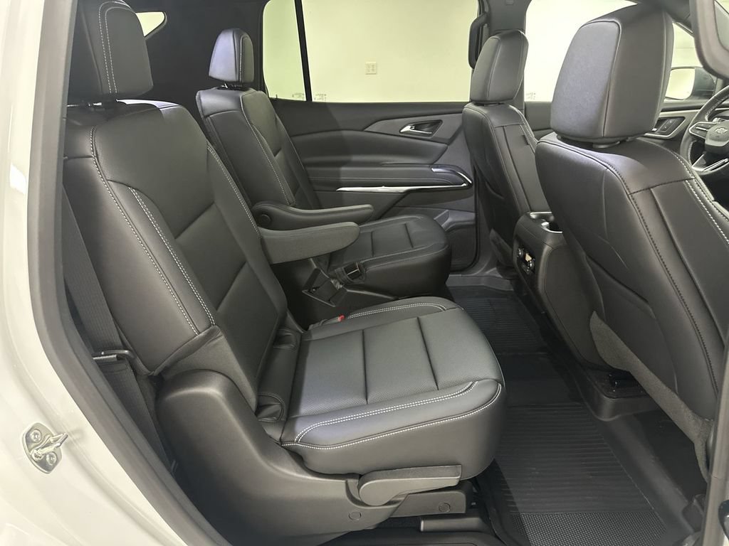 New 2026 Chevrolet Traverse LT w/ Midnight/Sport Edition AWD/4WD image 22