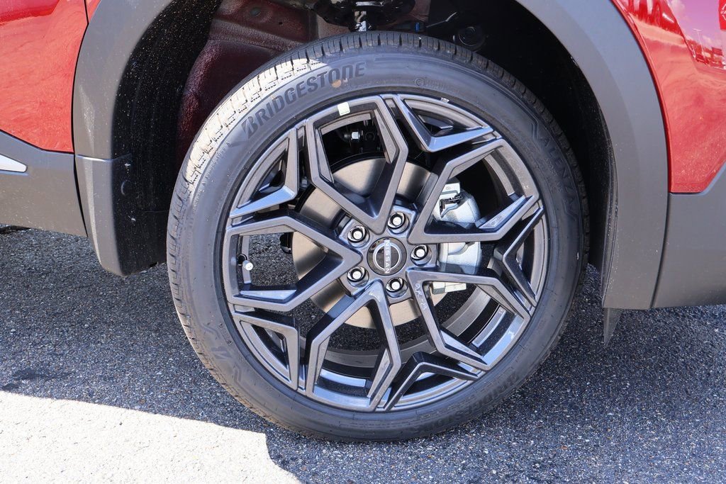 New 2026 Nissan Kicks SR image 16