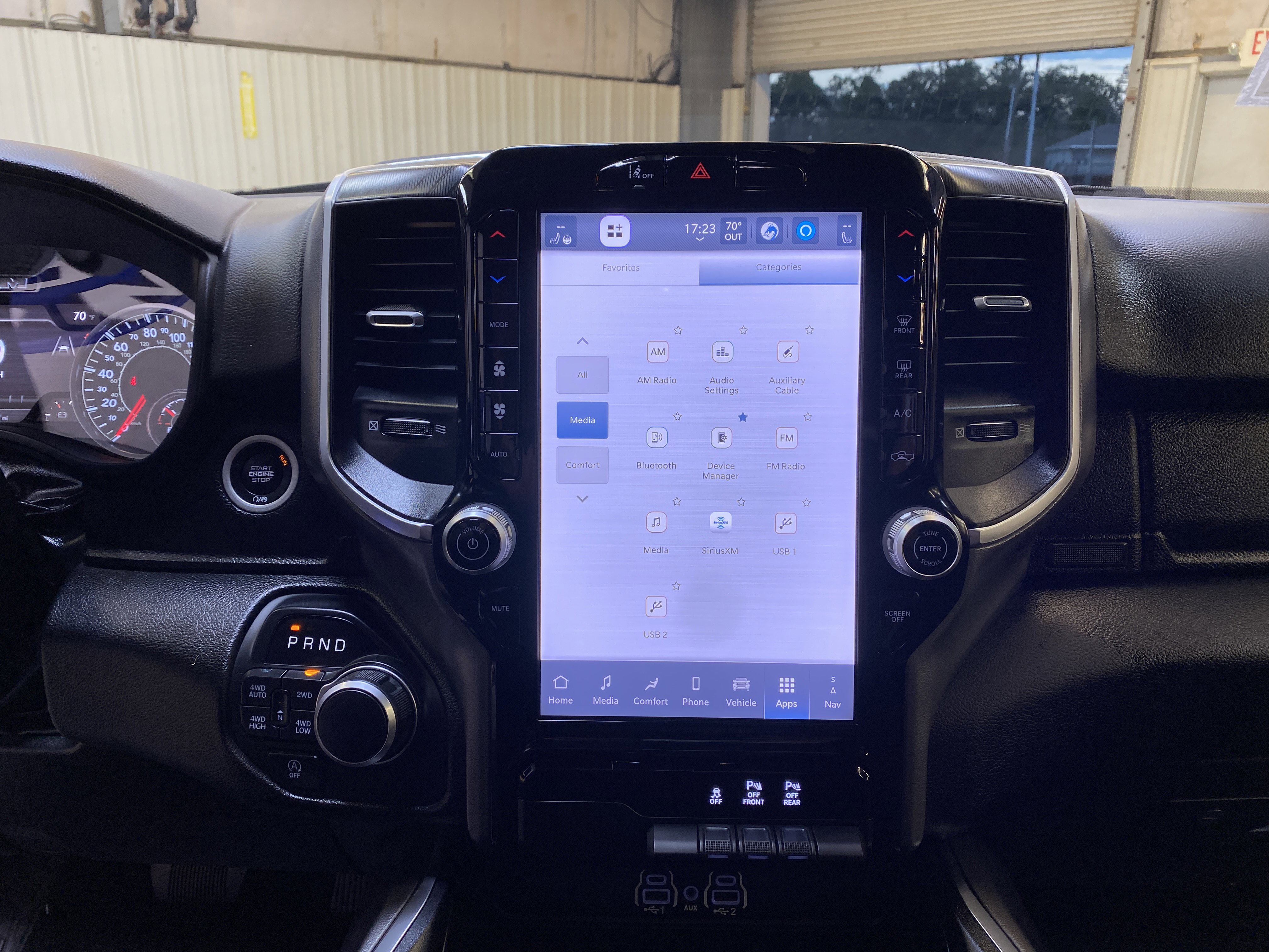 Used 2025 RAM 1500 Lone Star image 40