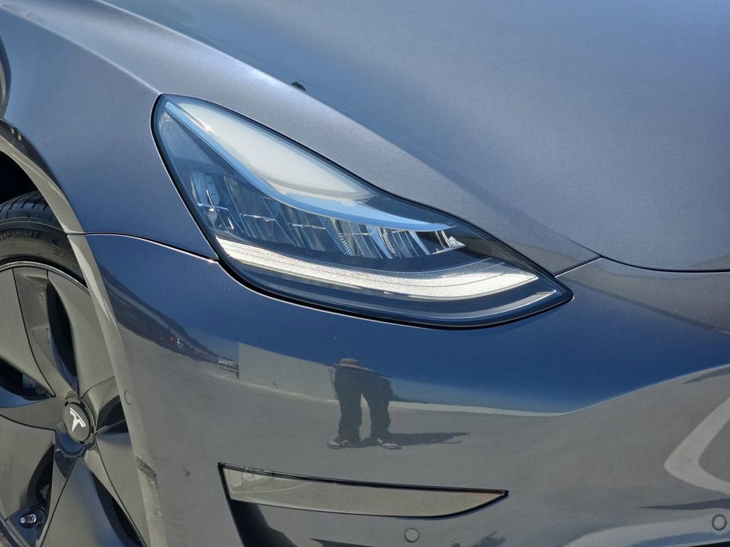 Used 2018 Tesla Model 3 Long Range RWD image 34
