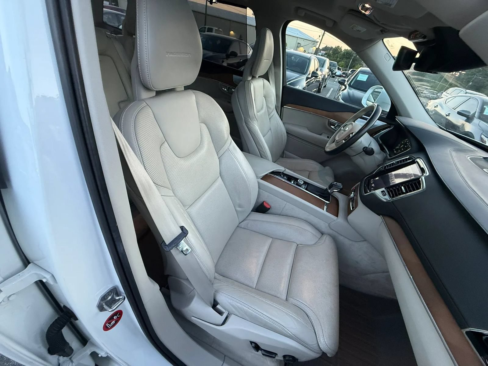 Used 2016 Volvo XC90 T6 Inscription AWD/4WD image 15